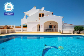 Villa San Carlo, Guia